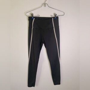 Jessica Simpson Active leggings